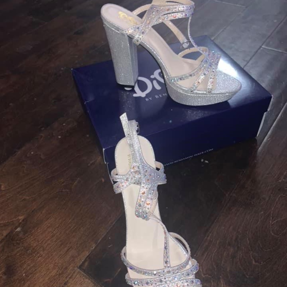 Women’s Shoes